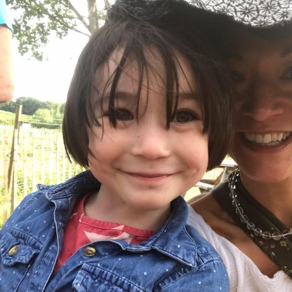 Meet your Posher, Leah - Picture 1 of 1